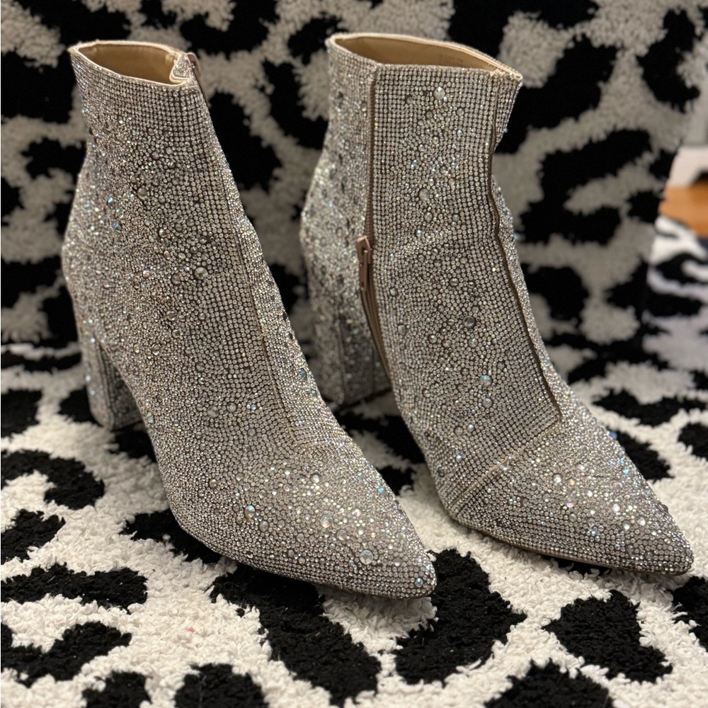 Betsey Johnson Sparkle Booties sz 11